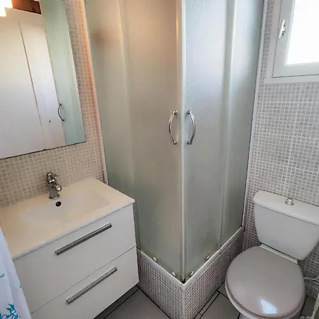 Awesome In With Kitchen Marseillan (Herault)