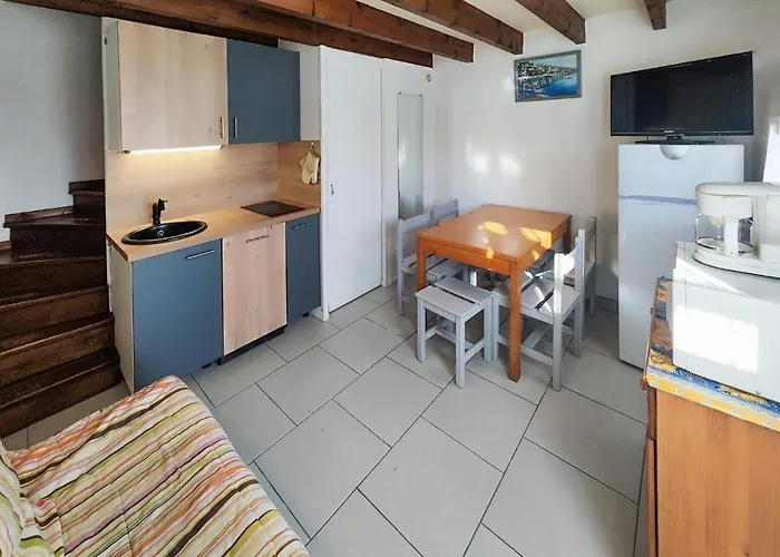 2 Bedroom Stunning In * Marseillan (Herault)